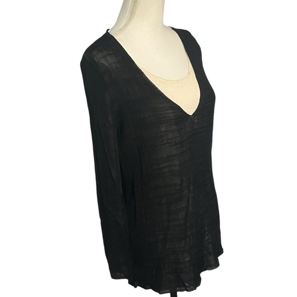 Ellen Tracy XL double layered black and ivory sweater with 3/4 sleeves EUC - Picture 2 of 8